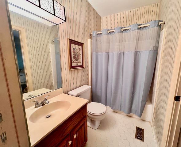 563 SUMMITT ST, Memphis, TN 38104