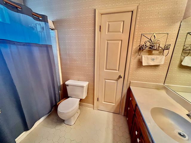 563 SUMMITT ST, Memphis, TN 38104