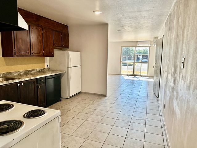 912 W 36th St, Odessa, TX 79764