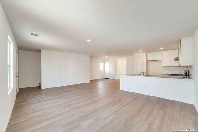 7371 Cultivator Way, San Antonio, TX 78252