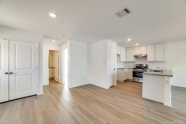 7371 Cultivator Way, San Antonio, TX 78252