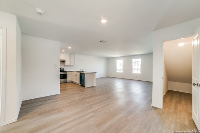 7371 Cultivator Way, San Antonio, TX 78252