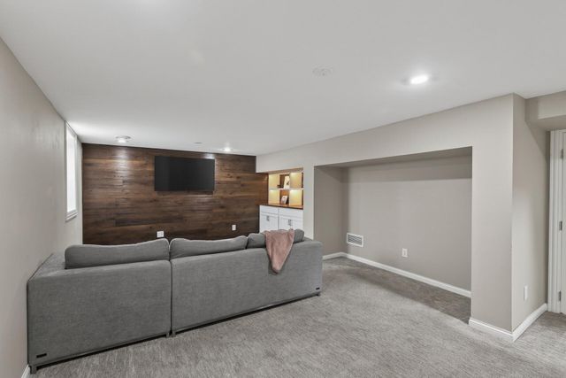 4429 15th Avenue S, Minneapolis, MN 55407