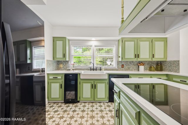 201 Edgewood Drive, Lafayette, LA 70503