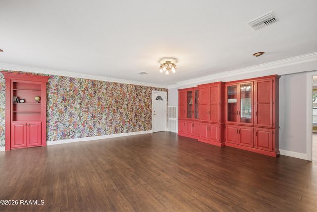 201 Edgewood Drive, Lafayette, LA 70503