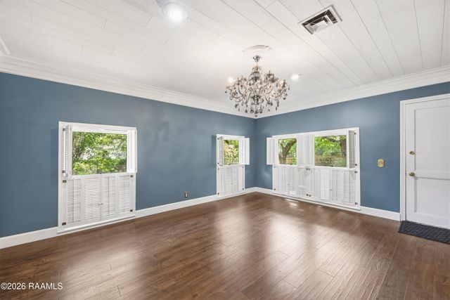 201 Edgewood Drive, Lafayette, LA 70503
