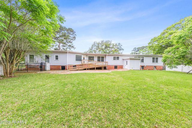 201 Edgewood Drive, Lafayette, LA 70503
