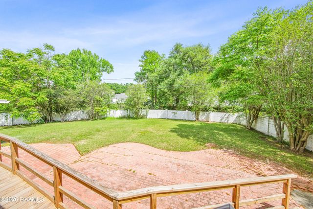 201 Edgewood Drive, Lafayette, LA 70503