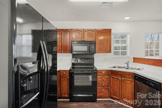 13316 Woodland Farm Drive, Charlotte, NC 28215