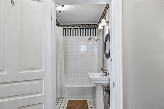 1413 Woodland St, Nashville, TN 37206
