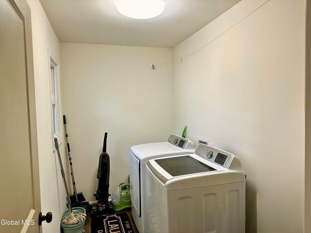 3219 Williams Street, Rotterdam, NY 12306