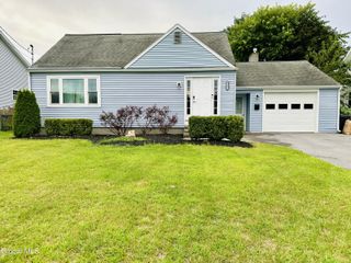 3219 Williams Street, Rotterdam, NY 12306