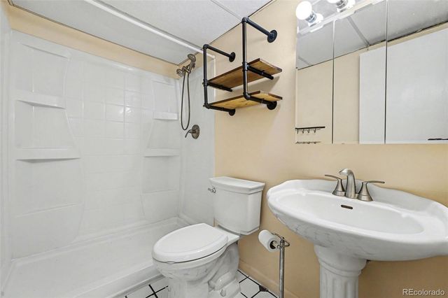 2150 S Vaughn Way 204D, Aurora, CO 80014