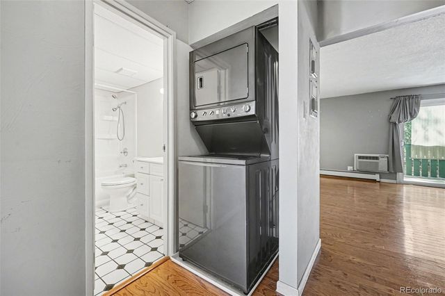 2150 S Vaughn Way 204D, Aurora, CO 80014