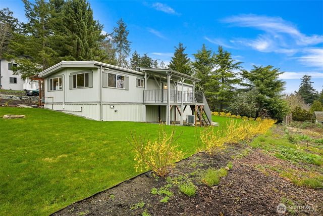 15393 Dewey Crest Lane, Anacortes, WA 98221