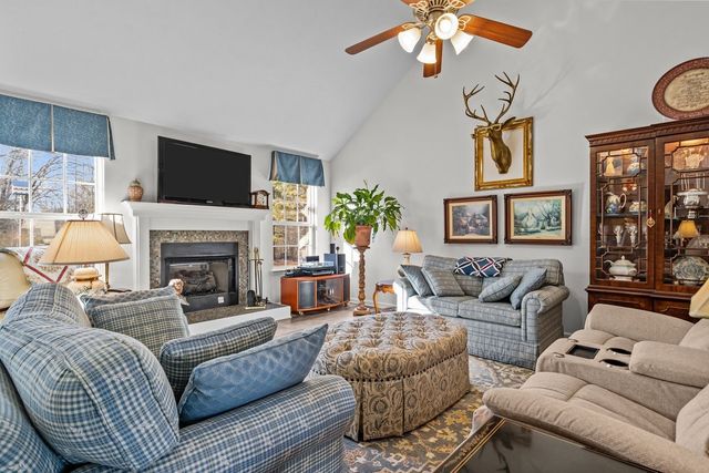 111 Contrary Rd, Burns, TN 37029