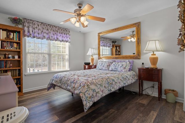 111 Contrary Rd, Burns, TN 37029