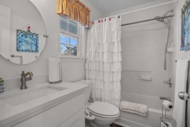 111 Contrary Rd, Burns, TN 37029