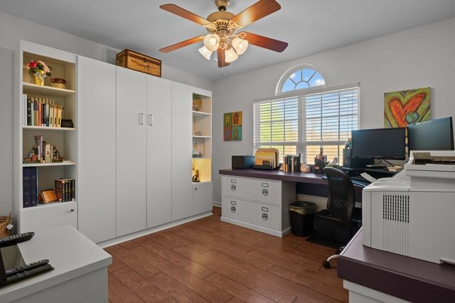 111 Contrary Rd, Burns, TN 37029