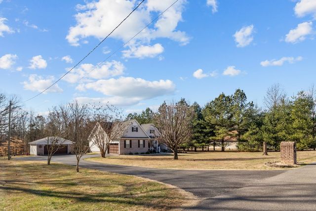 111 Contrary Rd, Burns, TN 37029
