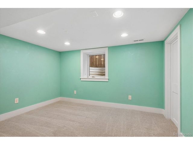 3515 N Vine St, Denver, CO 80205