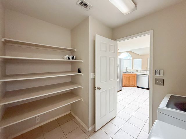 6908 Hayling Way, Denton, TX 76210