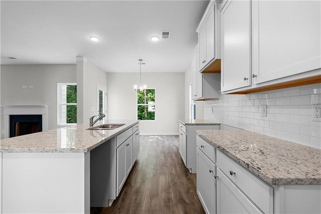 487 Charleston Place, Villa Rica, GA 30180