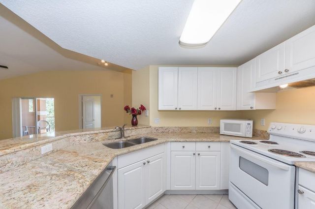 5080 Fairways Circle G301, Vero Beach, FL 32967