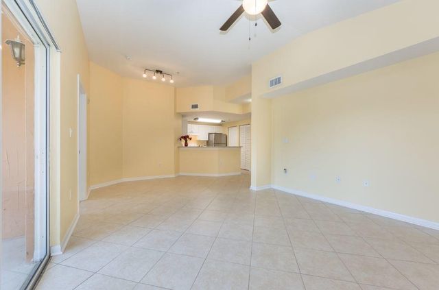 5080 Fairways Circle G301, Vero Beach, FL 32967