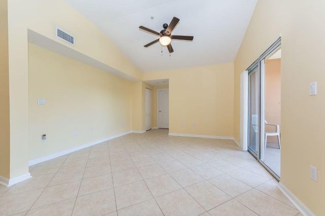 5080 Fairways Circle G301, Vero Beach, FL 32967