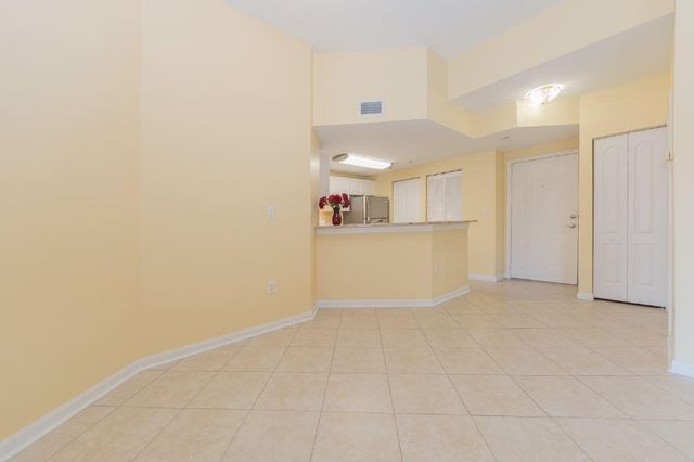 5080 Fairways Circle G301, Vero Beach, FL 32967