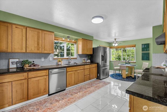 21639 104th Place SE, Kent, WA 98031