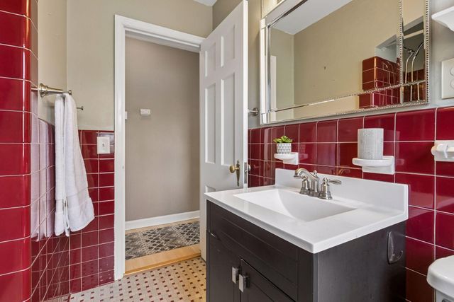 5900 Colfax Avenue S, Minneapolis, MN 55419