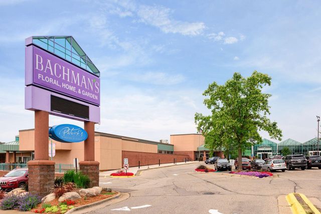 5900 Colfax Avenue S, Minneapolis, MN 55419