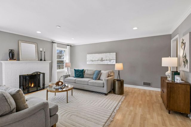 5900 Colfax Avenue S, Minneapolis, MN 55419