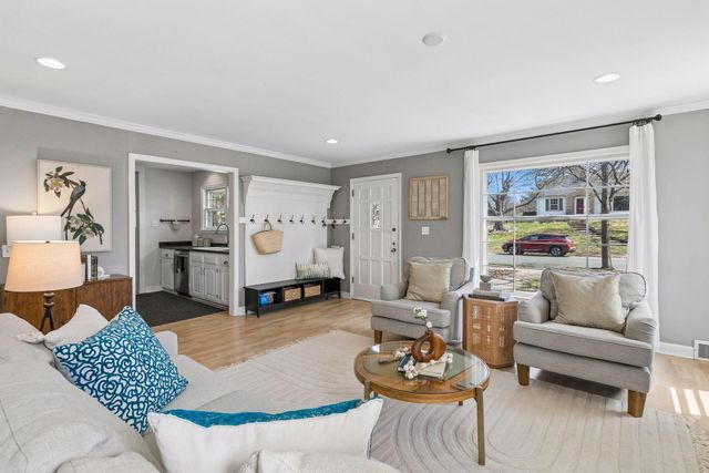 5900 Colfax Avenue S, Minneapolis, MN 55419