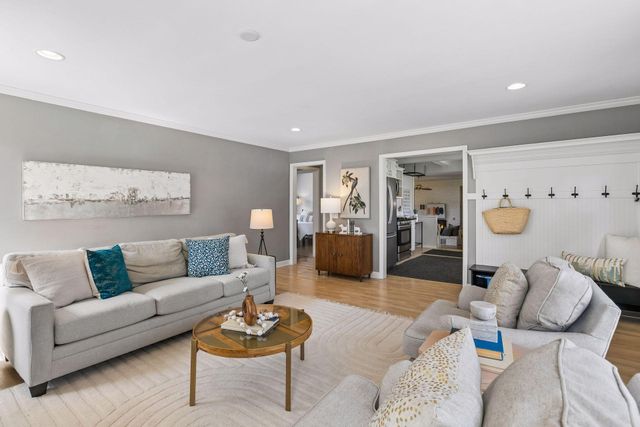 5900 Colfax Avenue S, Minneapolis, MN 55419