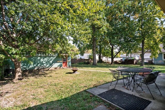 11822 Center Street, Indianapolis, IN 46236