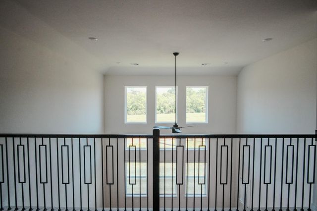 6215 Royal Palm Drive, Manvel, TX 77578
