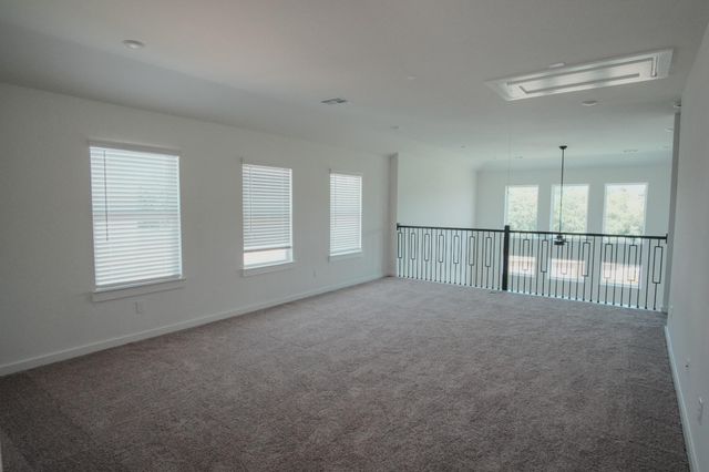 6215 Royal Palm Drive, Manvel, TX 77578