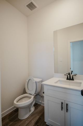 6215 Royal Palm Drive, Manvel, TX 77578