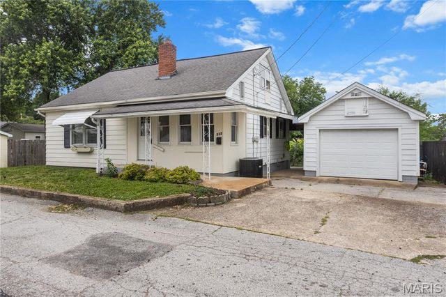 312 N 5th Street R, Festus, MO 63028