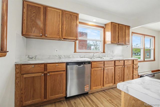 385 Devonshire Street, Ypsilanti, MI 48198