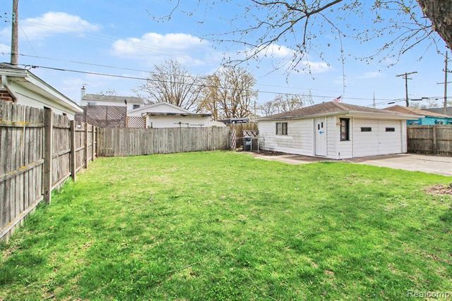 385 Devonshire Street, Ypsilanti, MI 48198