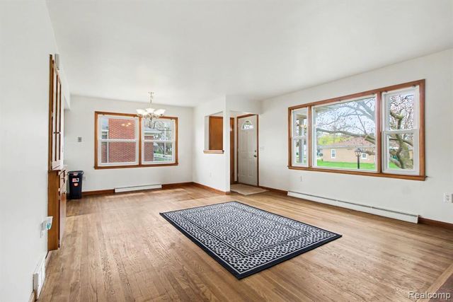 385 Devonshire Street, Ypsilanti, MI 48198