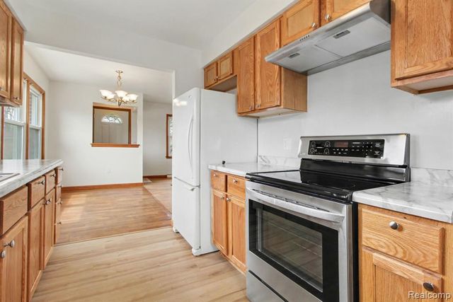 385 Devonshire Street, Ypsilanti, MI 48198