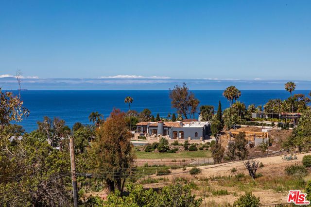 22077 Carbon Mesa Road, Malibu, CA 90265