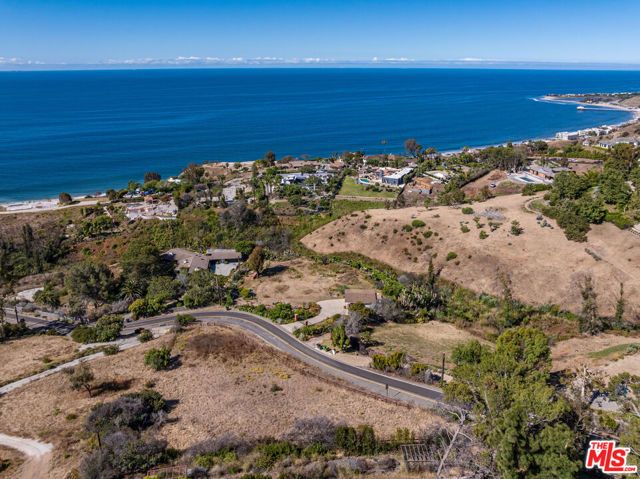 22077 Carbon Mesa Road, Malibu, CA 90265