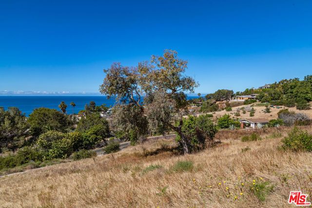 22077 Carbon Mesa Road, Malibu, CA 90265