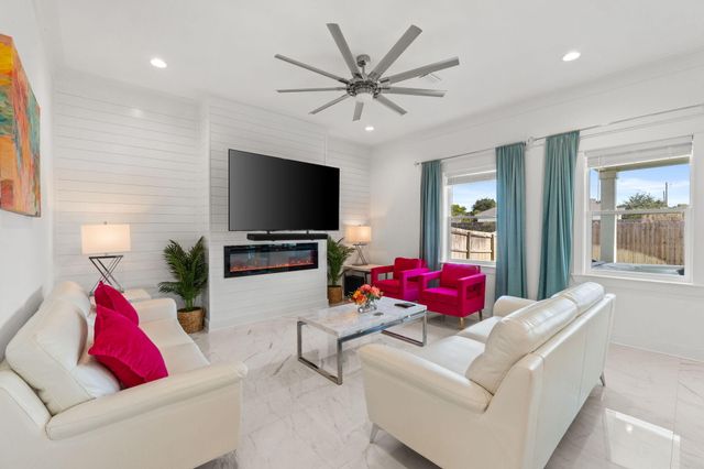 238 N Wells Street, Panama City Beach, FL 32413